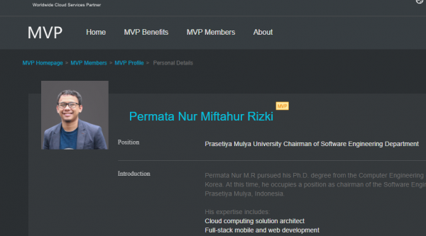 Pak Permata mendapatkan penghargaan Alibaba MVP